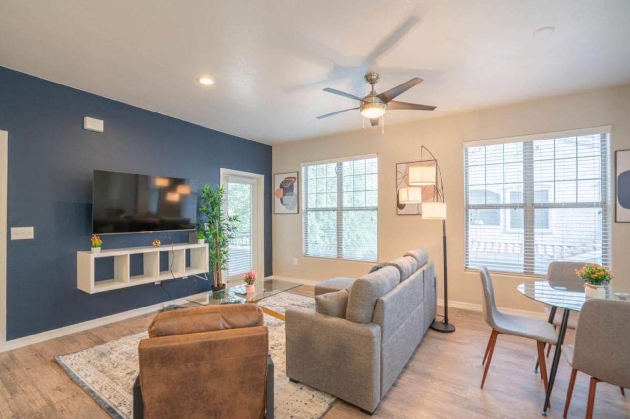 Apartmán Posh 2Bd - Midtown - Gym, Pool, W-D, Parking - Sleeps 8 Phoenix Exteriér fotografie